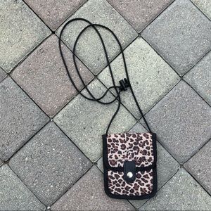 Leopard, Travel Bag with Black Adjustable Strap